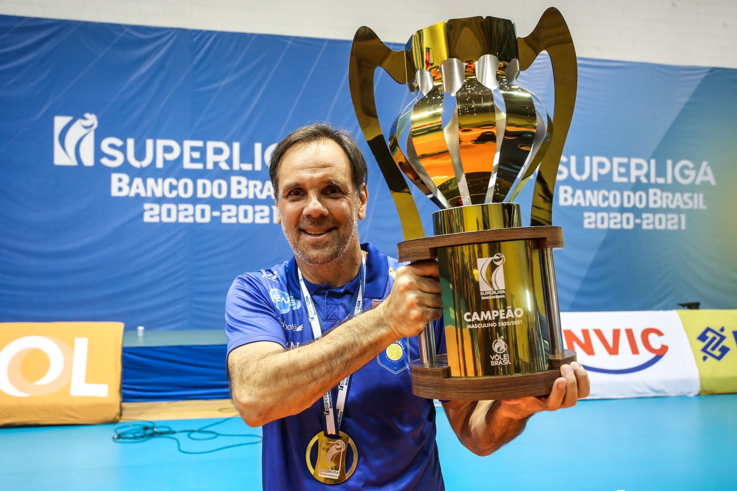 Taubaté bate Minas e conquista o bicampeonato na Superliga masculina de  vôlei