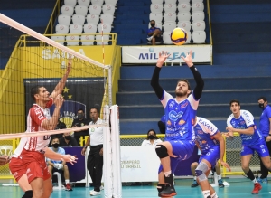 EMS TAUBATÉ FUNVIC VENCE O BLUMENAU E SE GARANTE NAS SEMIFINAIS DA COPA BRASIL MASCULINA DE VÔLEI